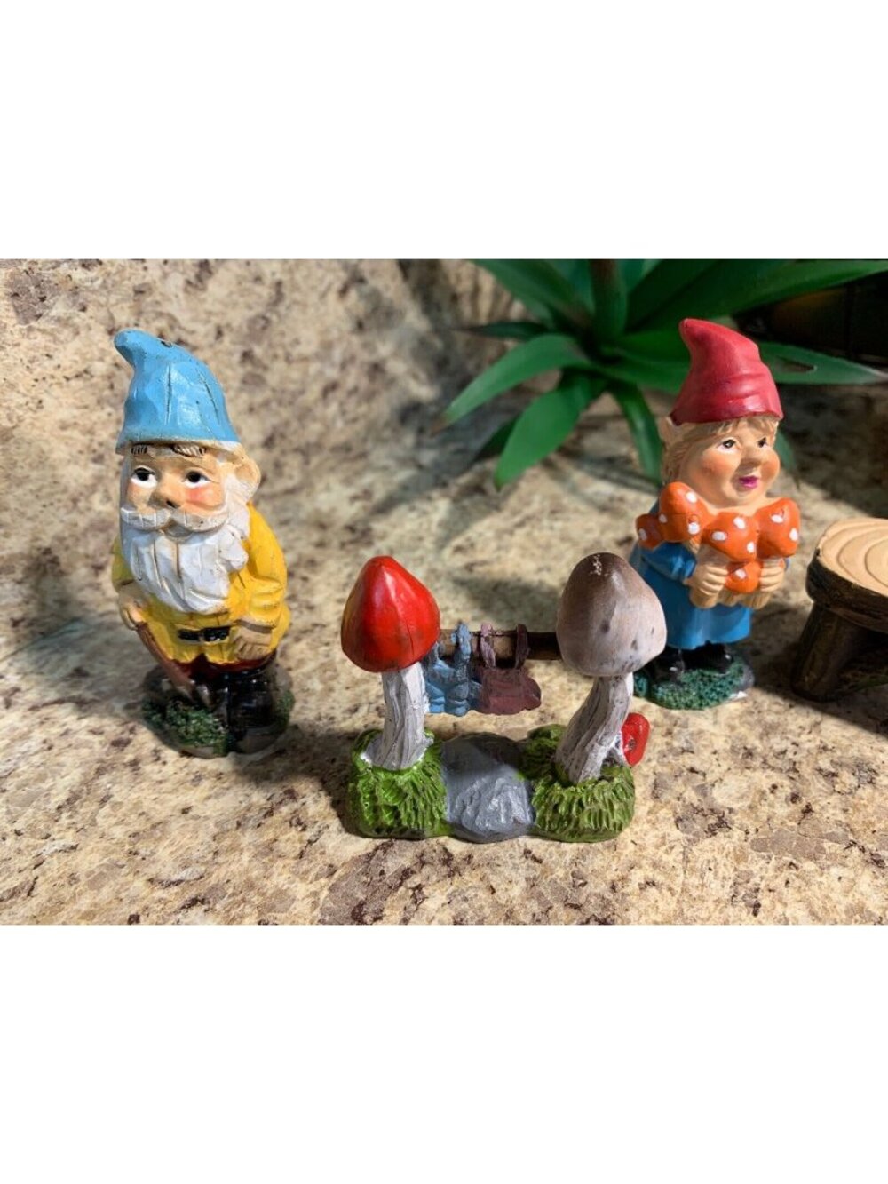 4pc Gnomes Husband & Wife Garden Miniature Figures Gnomes Sk